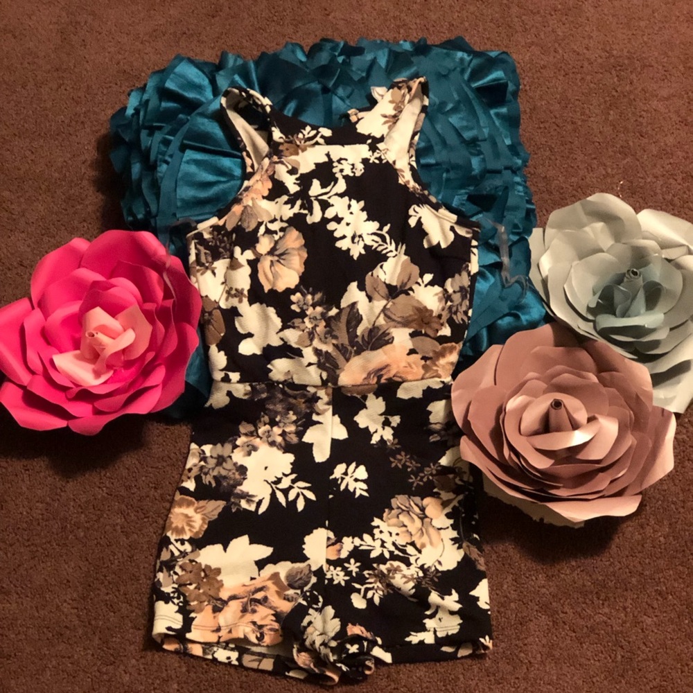 Floral shorts romper